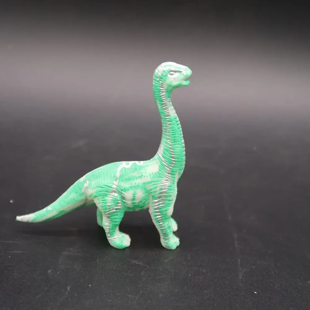 Dinosaur Toys Set of 6 Plastic Rubber Velociraptor Brontosaurus Chinasaur Vtg